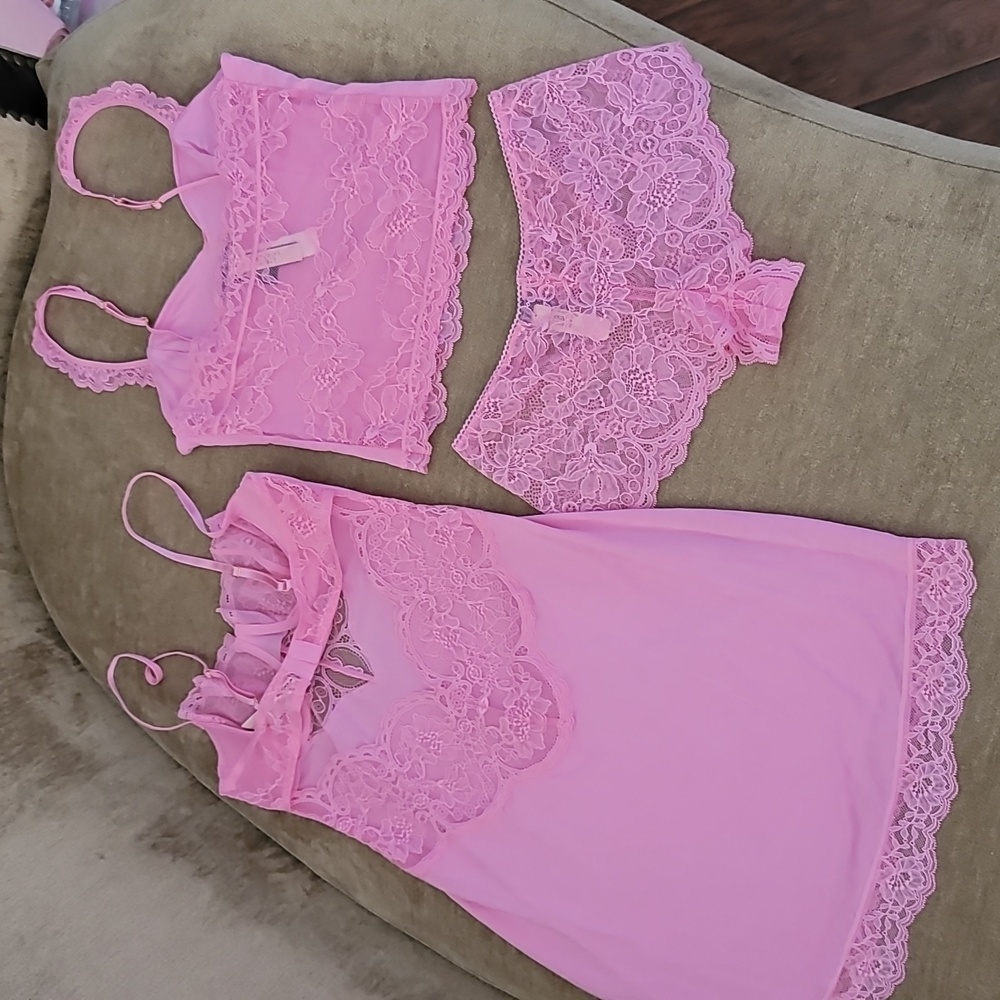 Victoria's Secret Modal & Lace Sleep Set - Picture 13 of 16